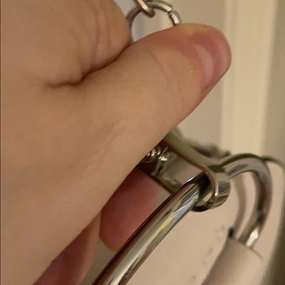 Pink round real leather purse w/ detachable chain - Picture 3 of 3